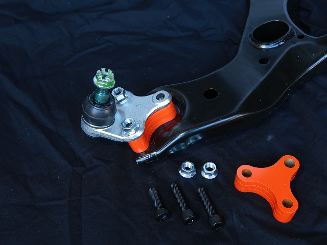 楽天市場】30系アルファード フロントロアアームアジャスター(ノーマル