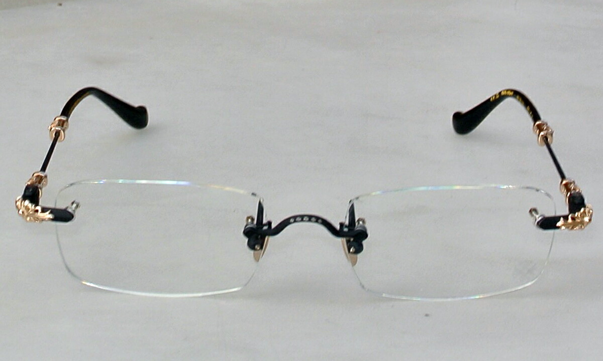 楽天市場】CHROME HEARTS PILLS III MATTE BLACK 18K GOLD PLATED 55