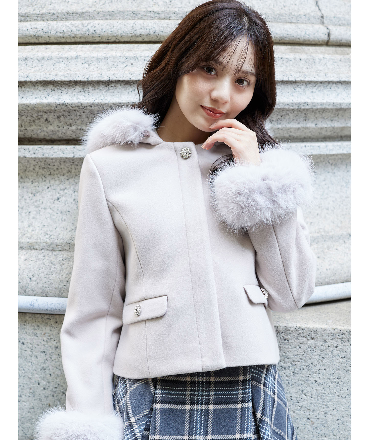 楽天市場】取り外し可能なファー付きビジュー装飾ショートコート