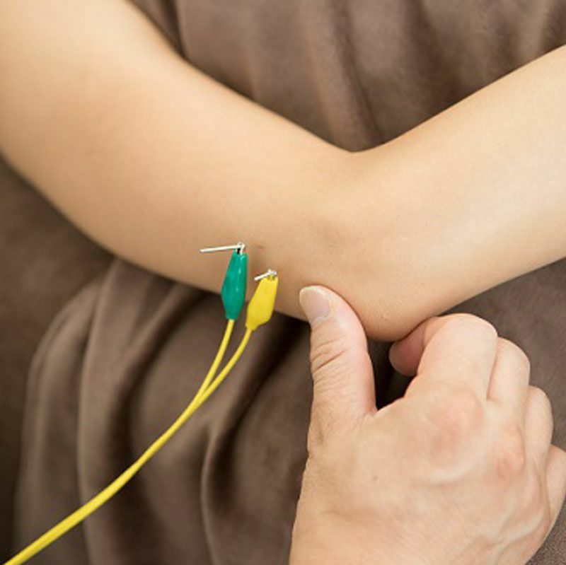 楽天市場】オームパルサー LFP-4000A 全医療器 鍼通電 パルス治療器 鍼