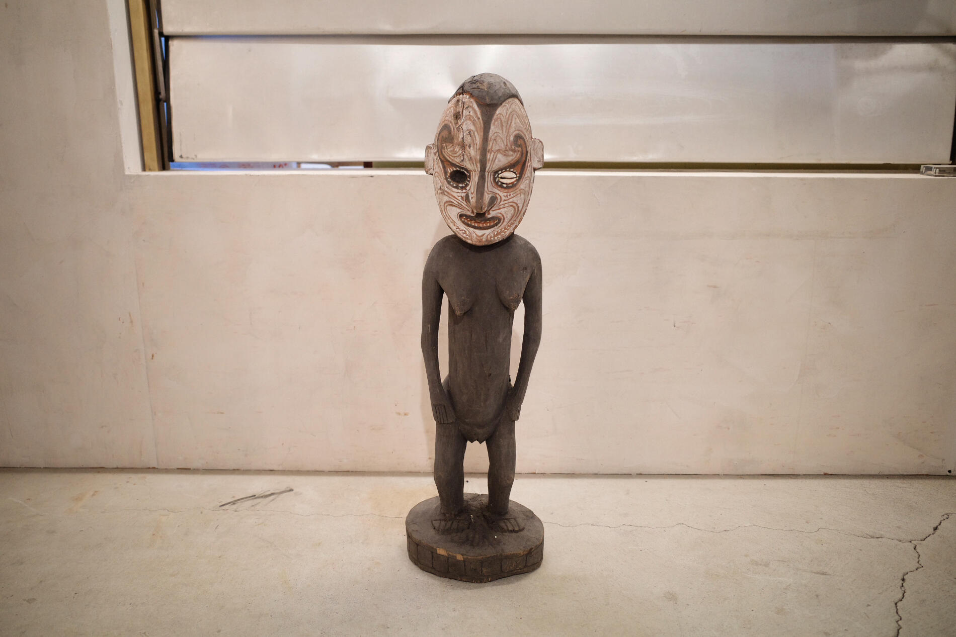 トーゴ 儀式用の彫像 アフリカンアート プリミティブアート 木彫り