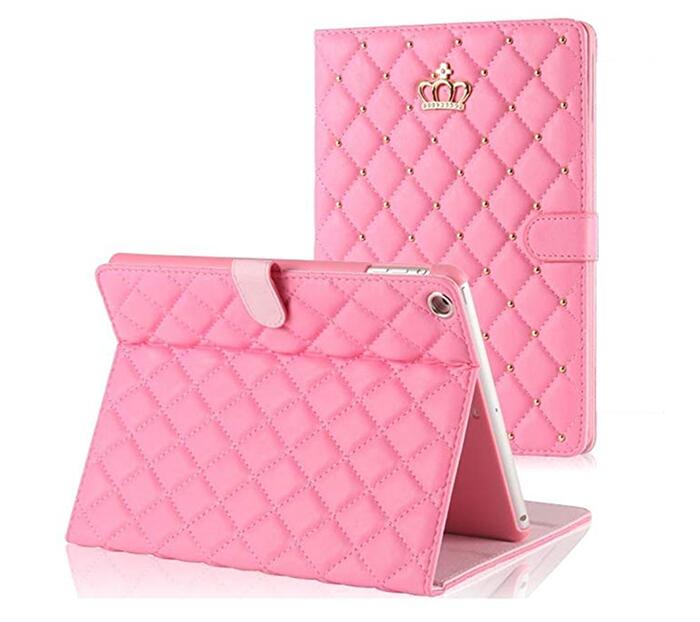 CHANEL ピンク キルティング iPadケース CHANEL ピンク キルティング