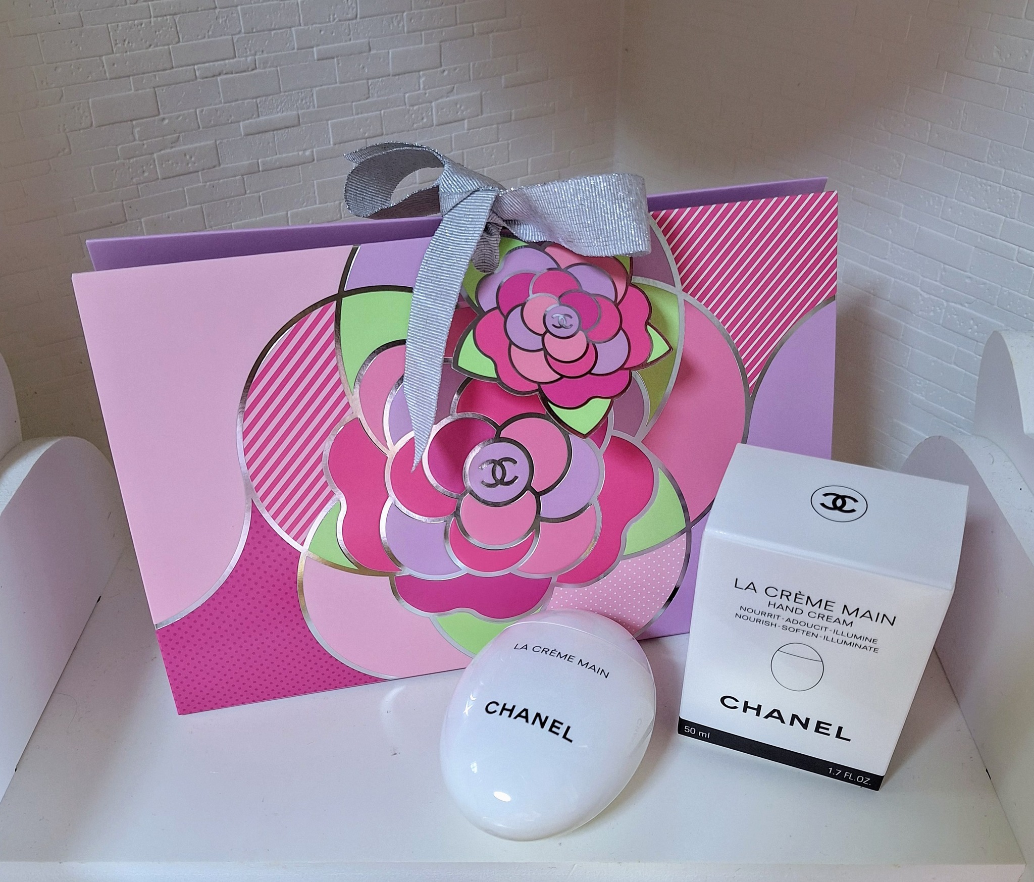 シャネル ラ クレーム マン 50ml (ハンドクリーム) 価格比較 - 価格.com