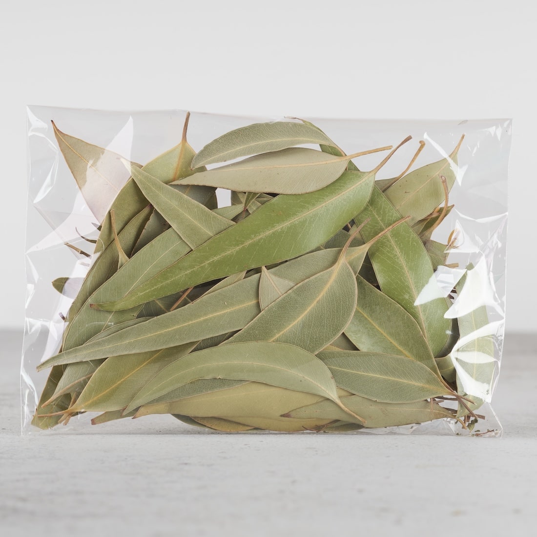 ディスプレイの幅が広がる、ドライボタニカル量り売り（ユーカリロング