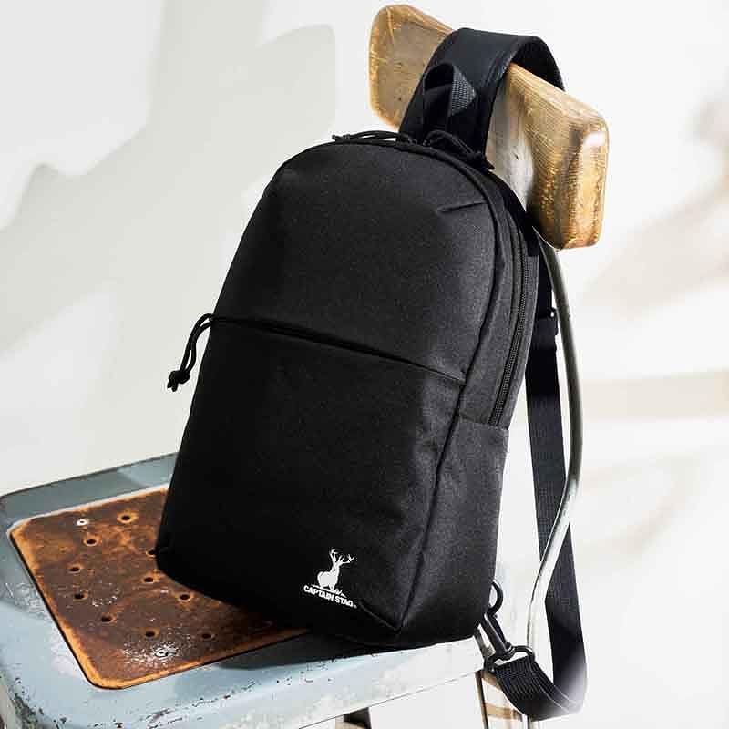 MonoMax、8月号増刊は「キャプテンスタッグ」の爽快ボディバッグが付録