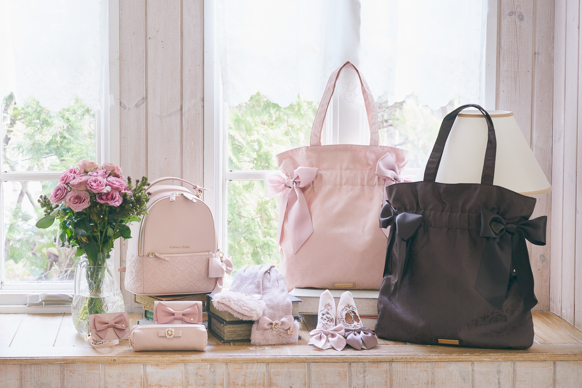 ディズニーストア、Maison de FLEURとの新コレクション発表！ マリーと