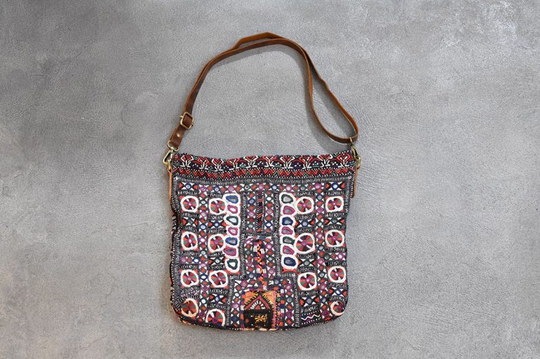INDIA/ヴィンテージ民族Bag/全7種 | 旅ジタク Online Store
