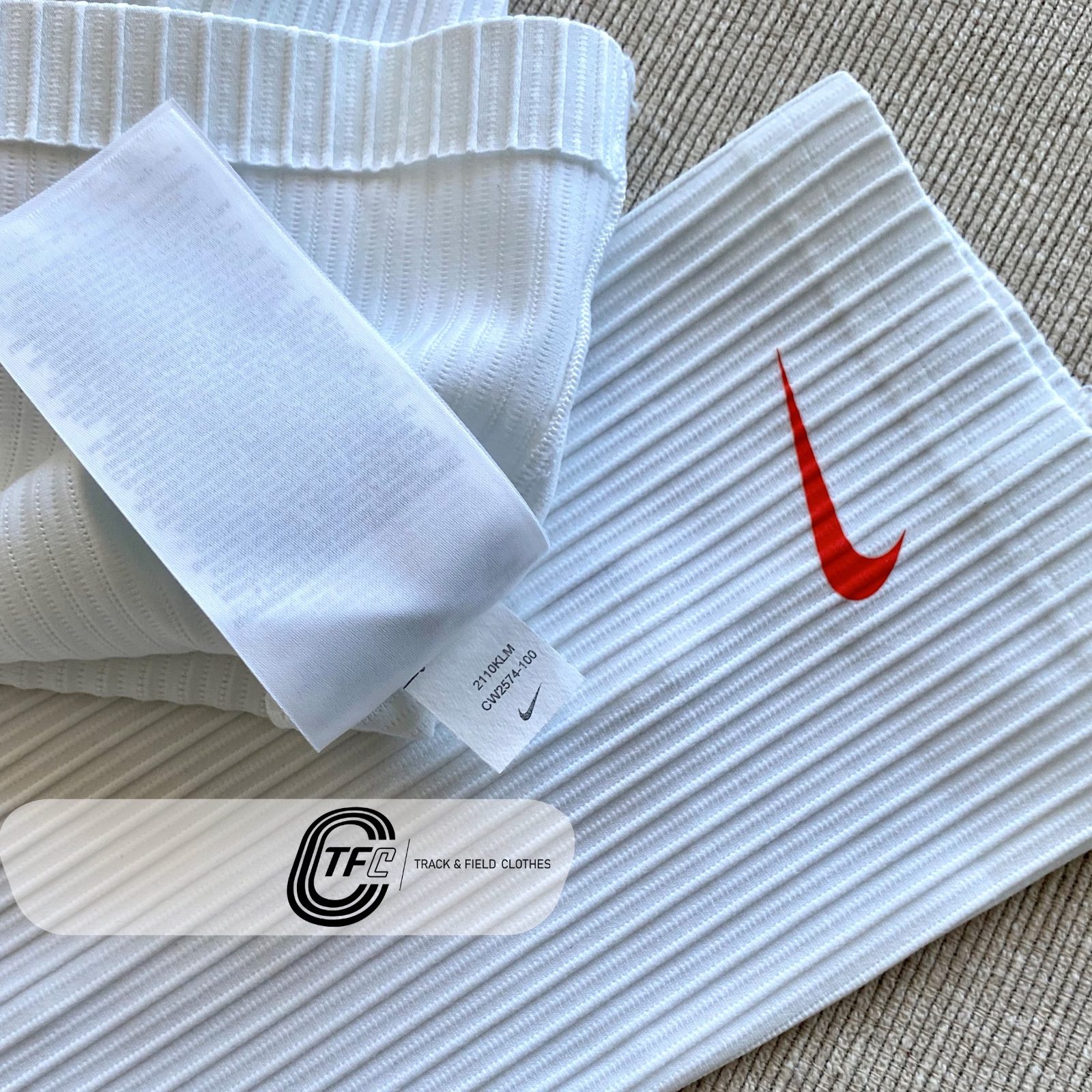 Nike 2022 NN Running Team Pro Elite Arm Sleeves | Trackandfieldclothes