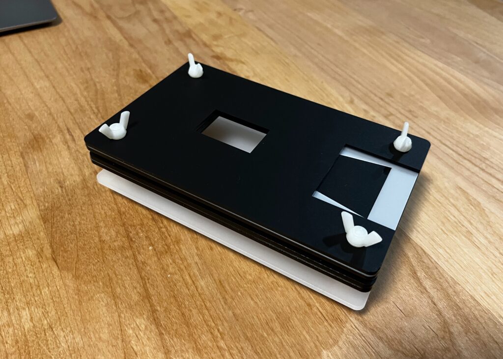 フィルムスキャンに欠かせない「Essential Film Holder」のレビュー