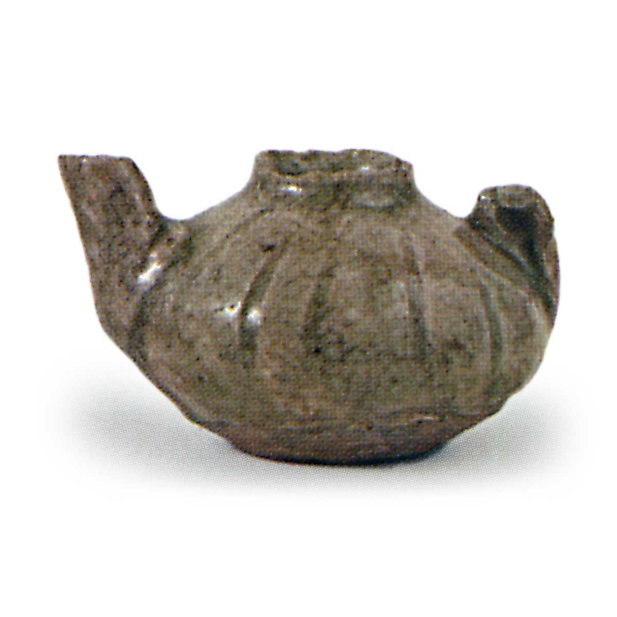 瀬戸 灰・鉄釉水滴 | 鶴田 純久の章 お話