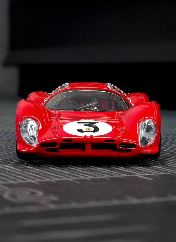 Hot Wheels Elite 64 1967 Ferrari 330 P4 | Mattel Creations UK