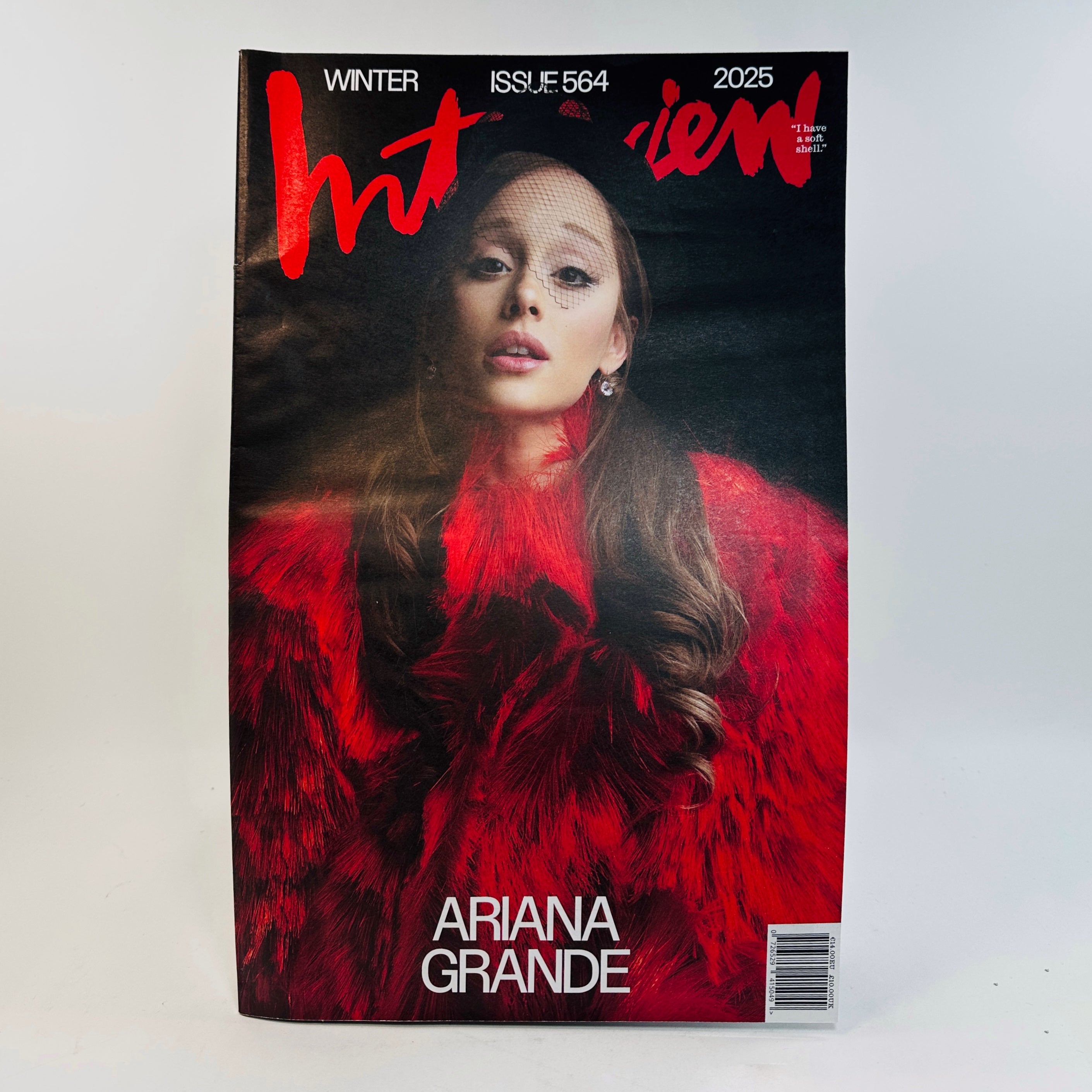 Interview #564 - Ariana Grande – UNITOM