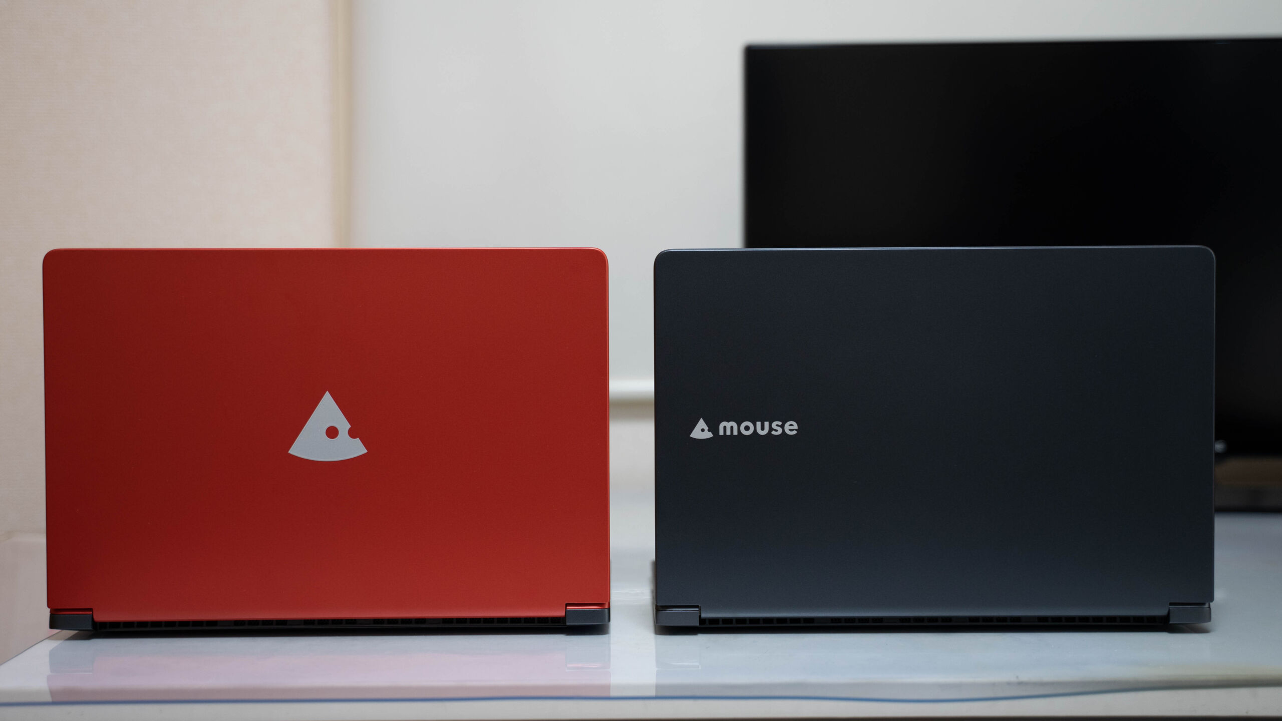 m-Book X400レビュー マグネシウム合金を採用した高コスパモバイル