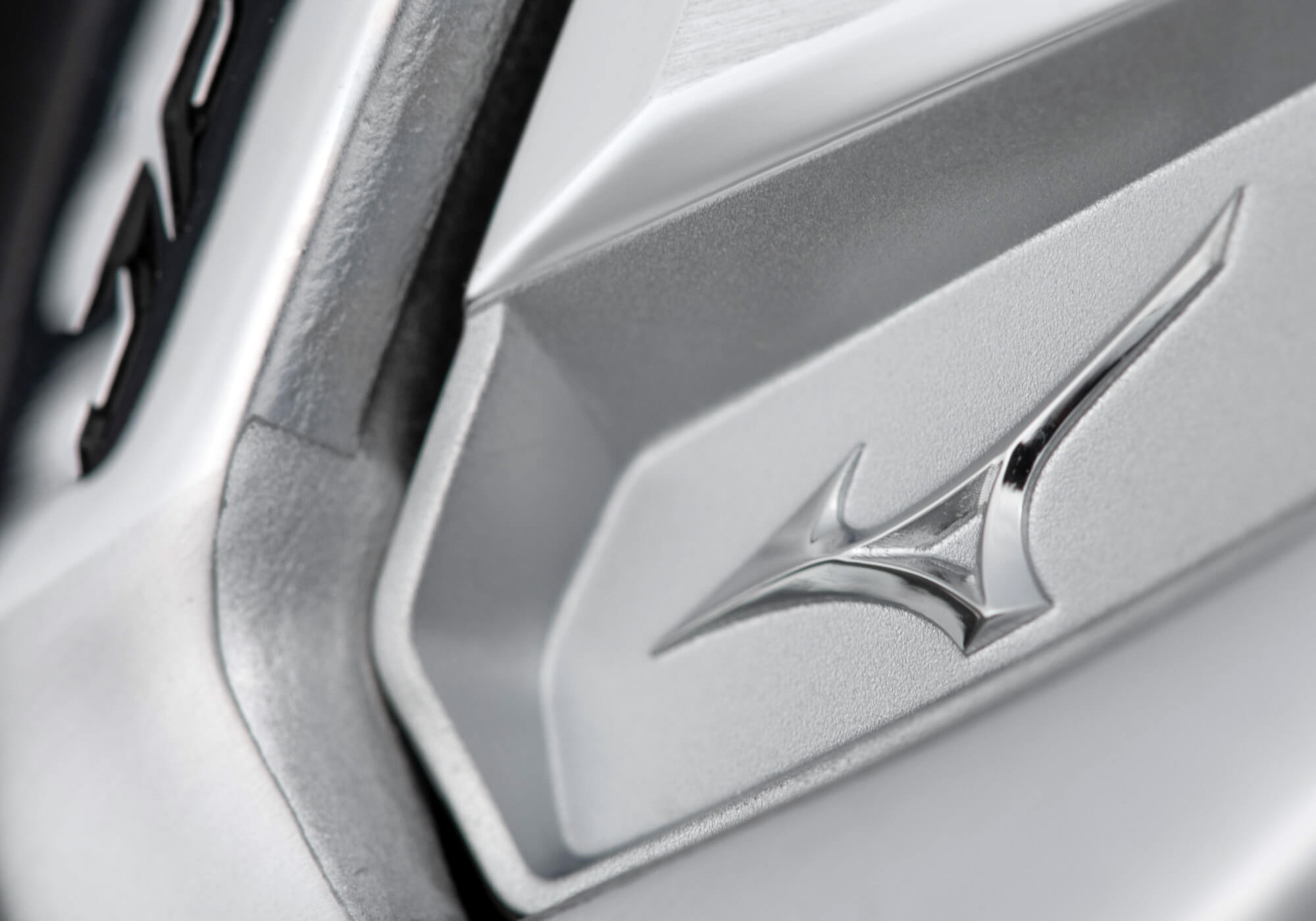 First Look: 2025 Mizuno JPX 925 Hot Metal Irons | MyGolfSpy