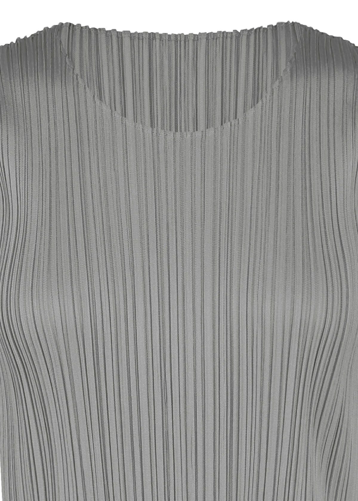 BASICS – ISSEY MIYAKE ONLINE STORE