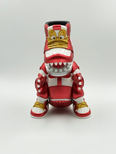 レオンチャンネルとTOKYOGUNS怪獣スニーカーヘッドがコラボレーション