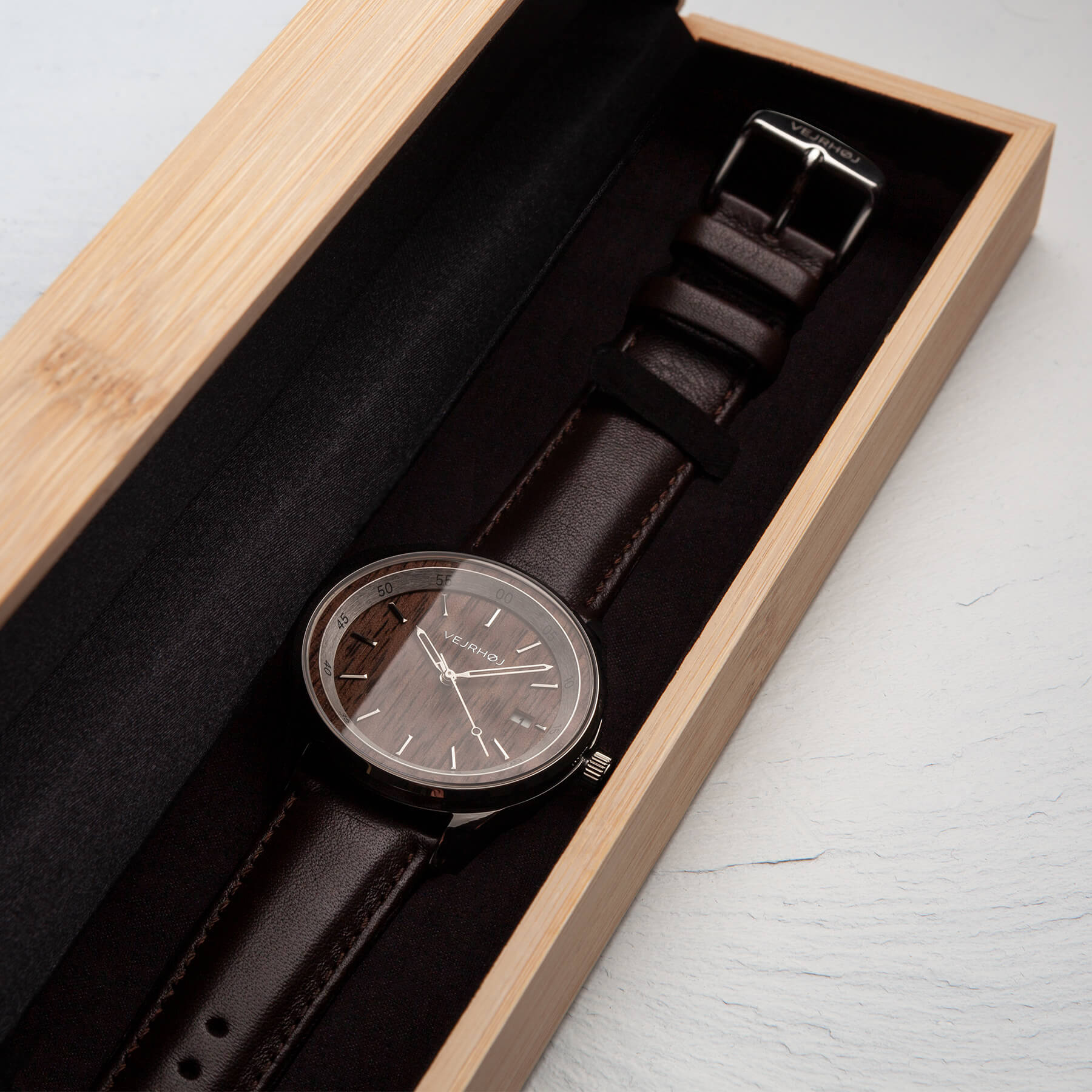 A04 | walnut (automatic) VEJRHØJ – VEJRHØJ Japan