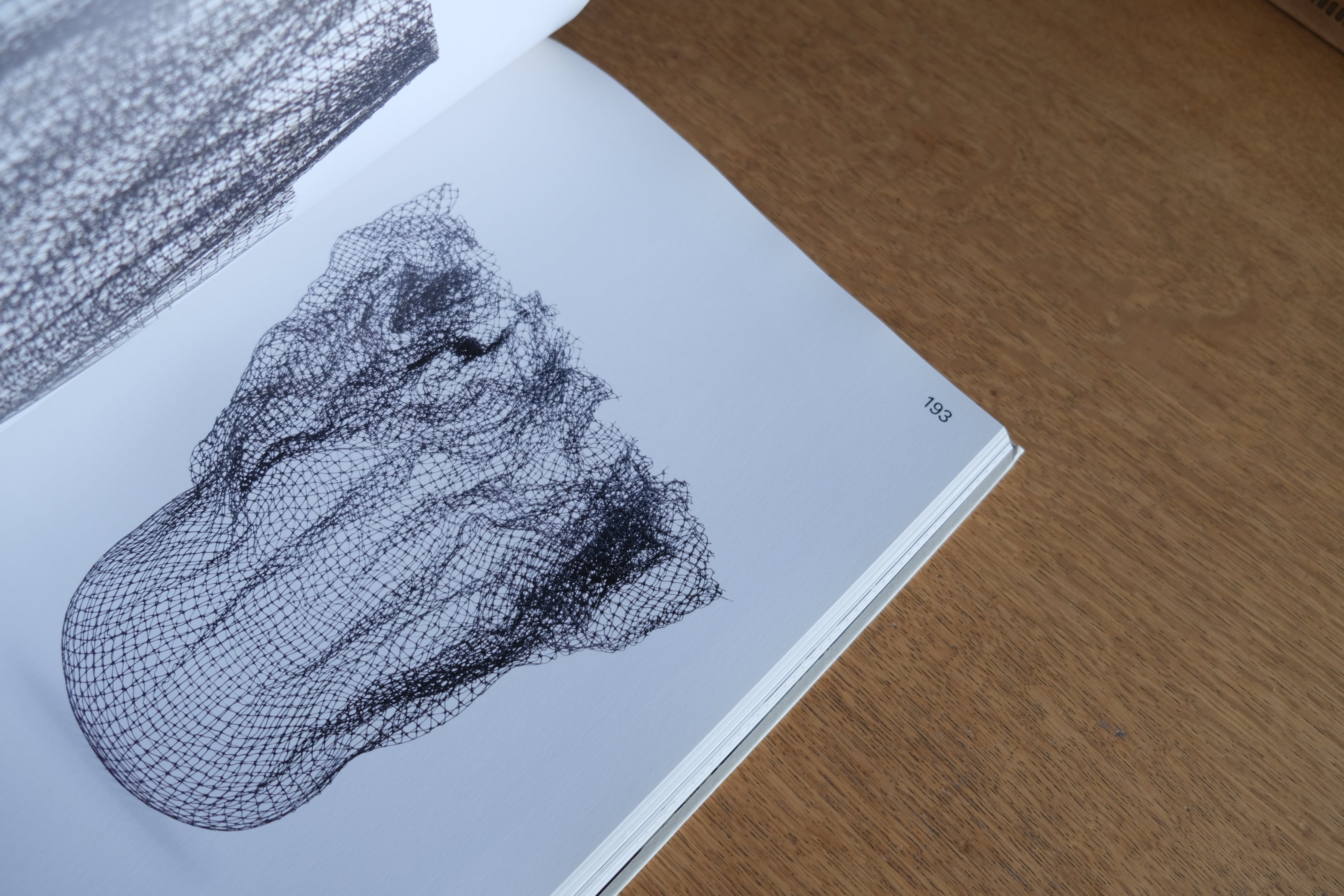 洋書］nendo 10/10｜佐藤オオキ｜コンテンポラリーデザイン作品集