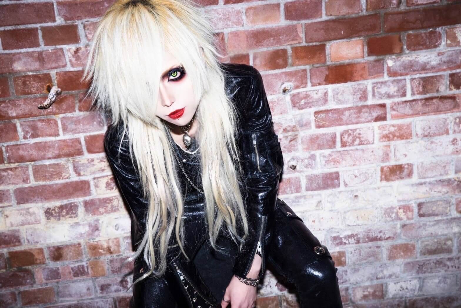 ZEILE V. KIKI (危機) solo photo | vkgy (ブイケージ)