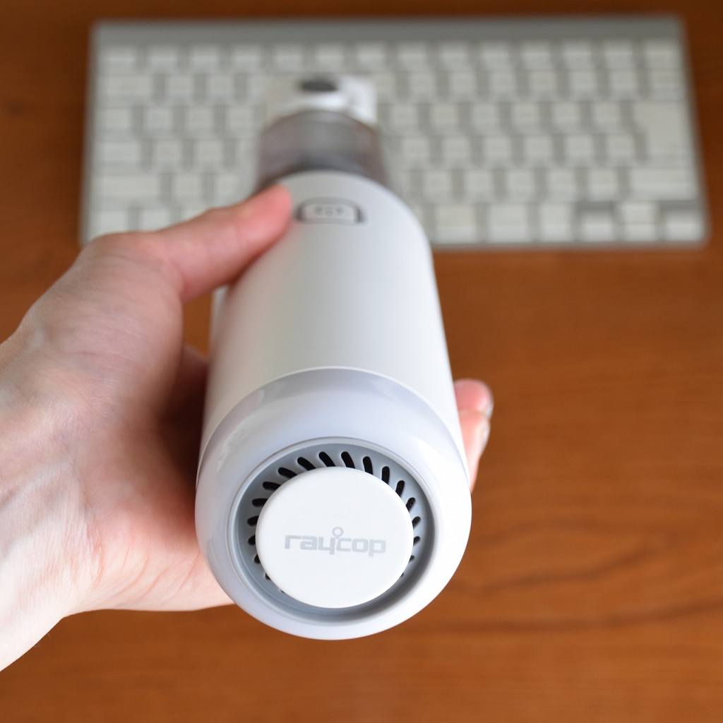 ハンディクリーナー】超便利！レイコップの充電式の卓上掃除機