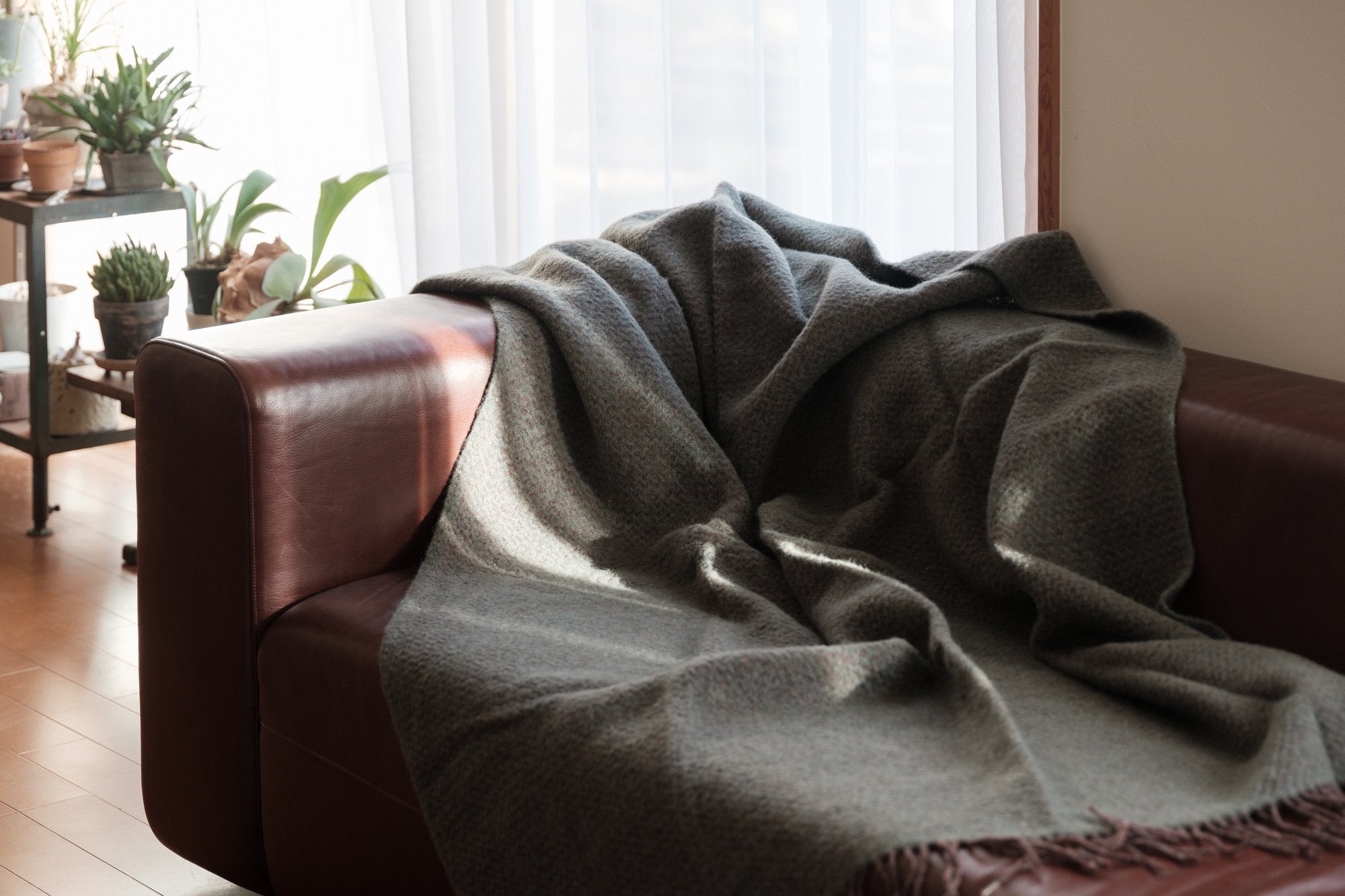 リサイクルウールスロー ウェーブ｜KLIPPAN クリッパン - パンと日用品