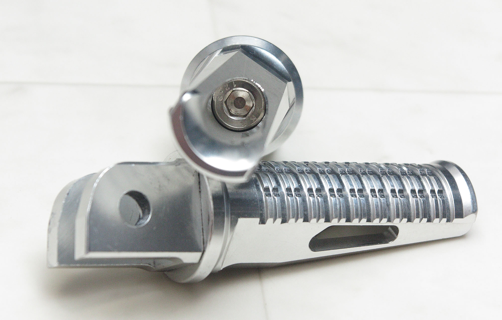 CB250R(MC52) アルミペグ