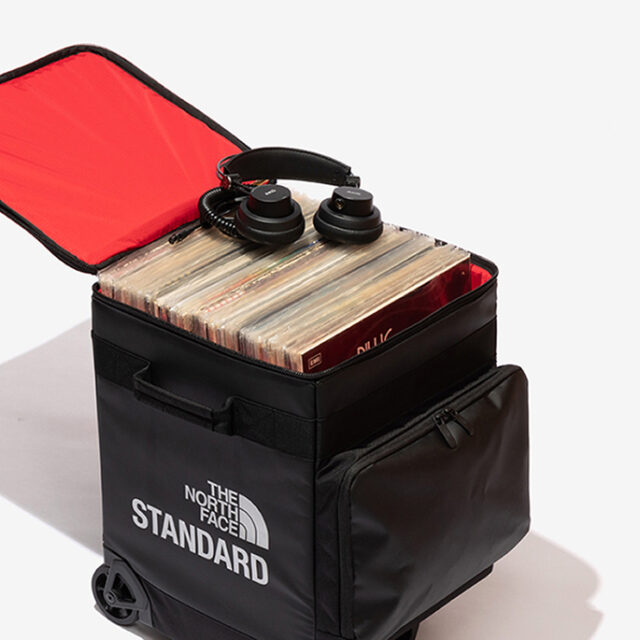 ザ・ノース・フェイスの話題のレコードバッグが再販。完全抽選販売の