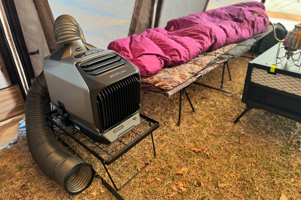 暖房機能も！話題のポータブルエアコンを車中泊で使ってみた。 | GO