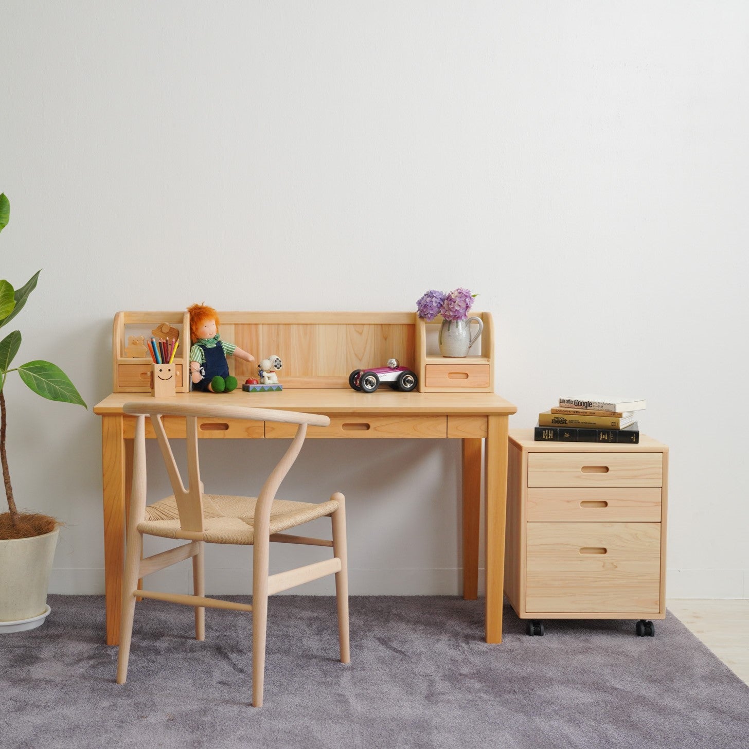 ファイルやA4サイズが入る便利な学習机専用ワゴン【学習机ワゴン