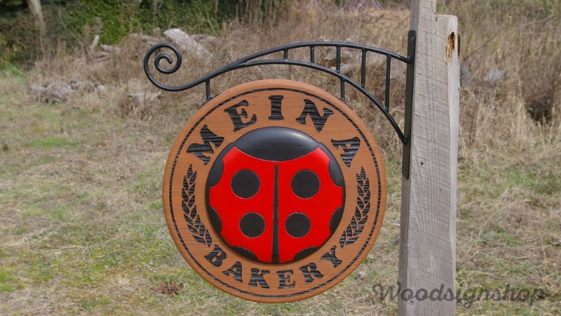 吊り下げ木製看板 | 木の看板、看板デザイン ウッドサインショップ