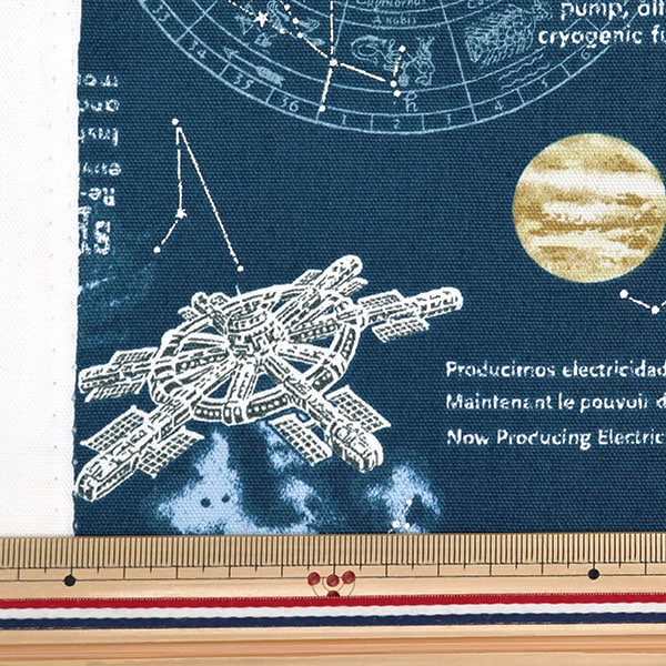 数量5から】 生地 『オックス 宇宙羅針盤柄 ダークブルー IOA94030-1B