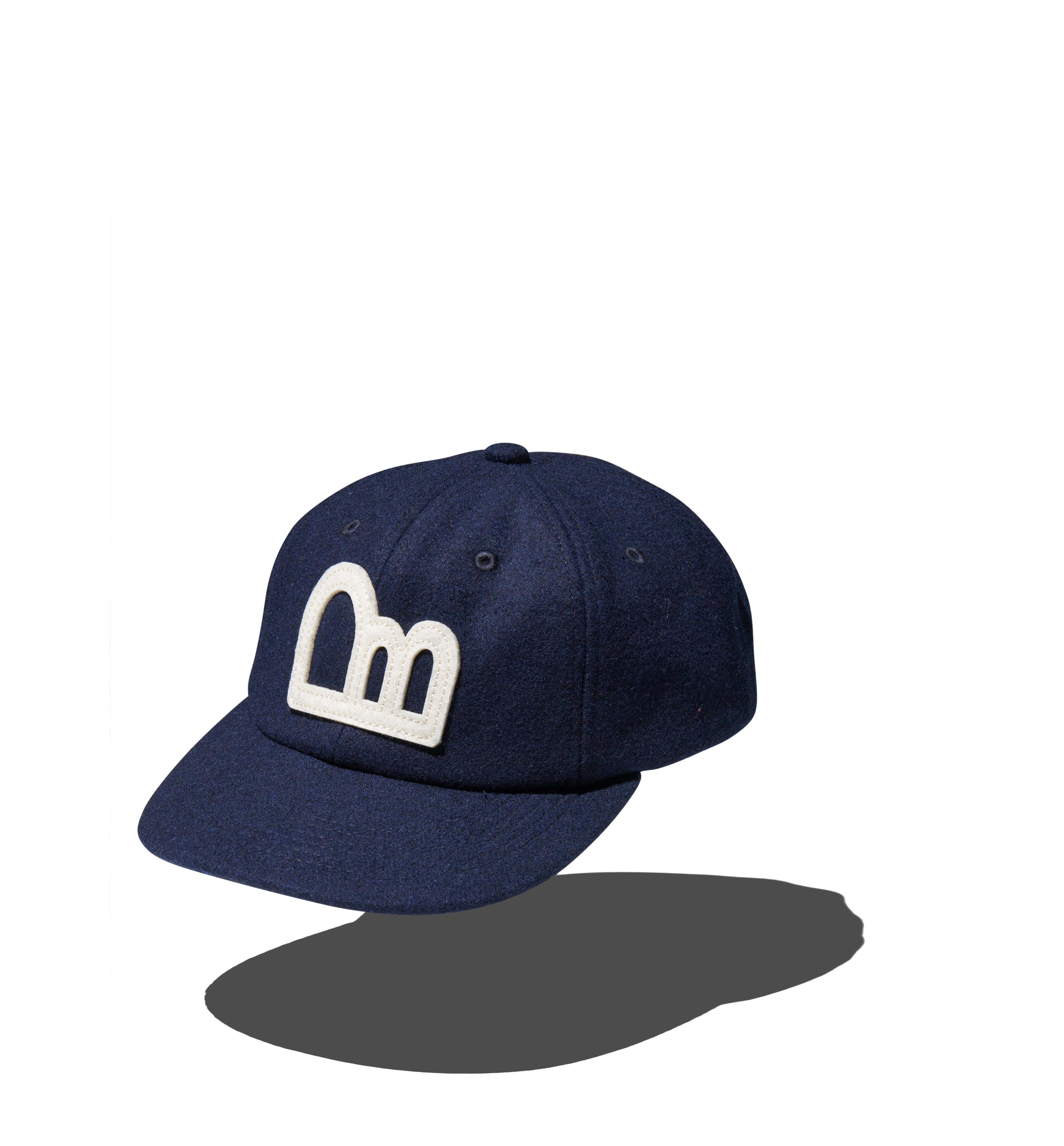 A Drei Berge Cap for Every Occasion – WORDS, SOUNDS, COLORS