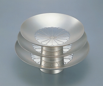 杯の種類 : 日本の勲章・褒章 - 内閣府