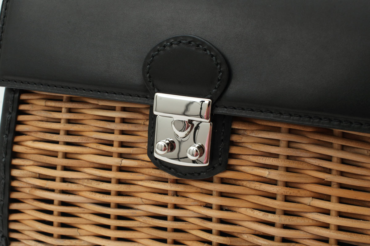 ebagos エバゴス カーフ 鍵付きハンドバッグ