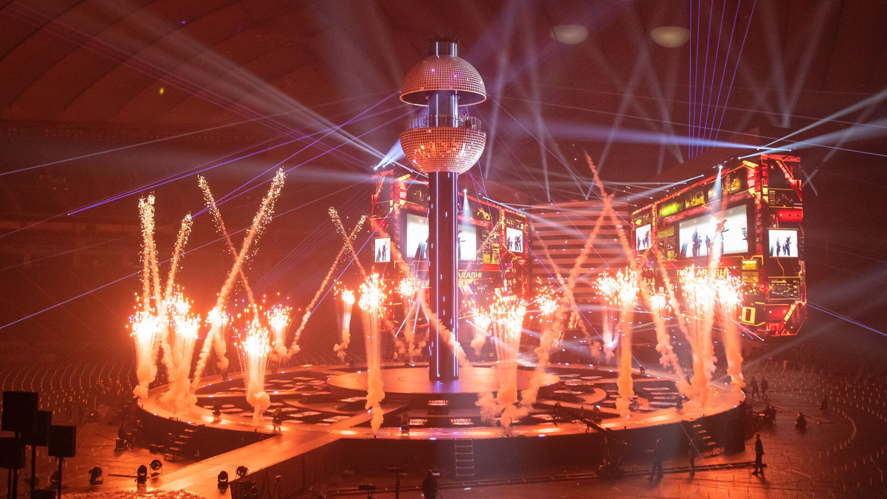 This is 嵐 LIVE 2020.12.31 | Works | 株式会社ワントゥーテン｜1→10