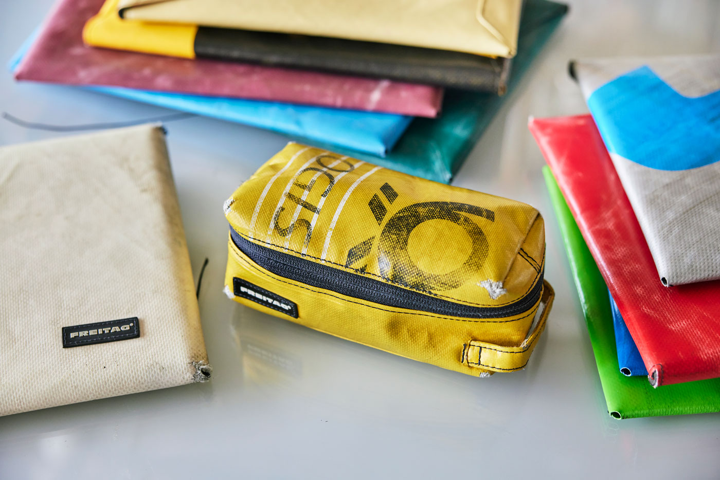 おすすめ 02 FREITAGのPCケース | 5人めのゲスト 塚本 太朗さん