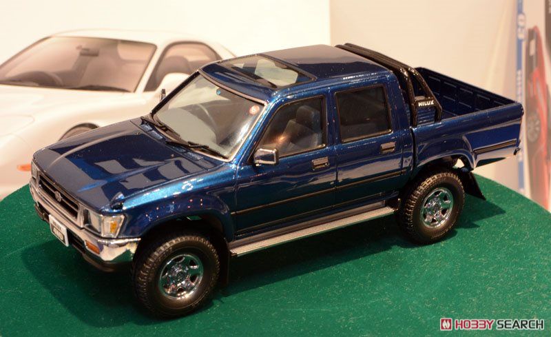 トヨタ LN107 ハイラックスピックアップ ダブルキャブ 4WD `94