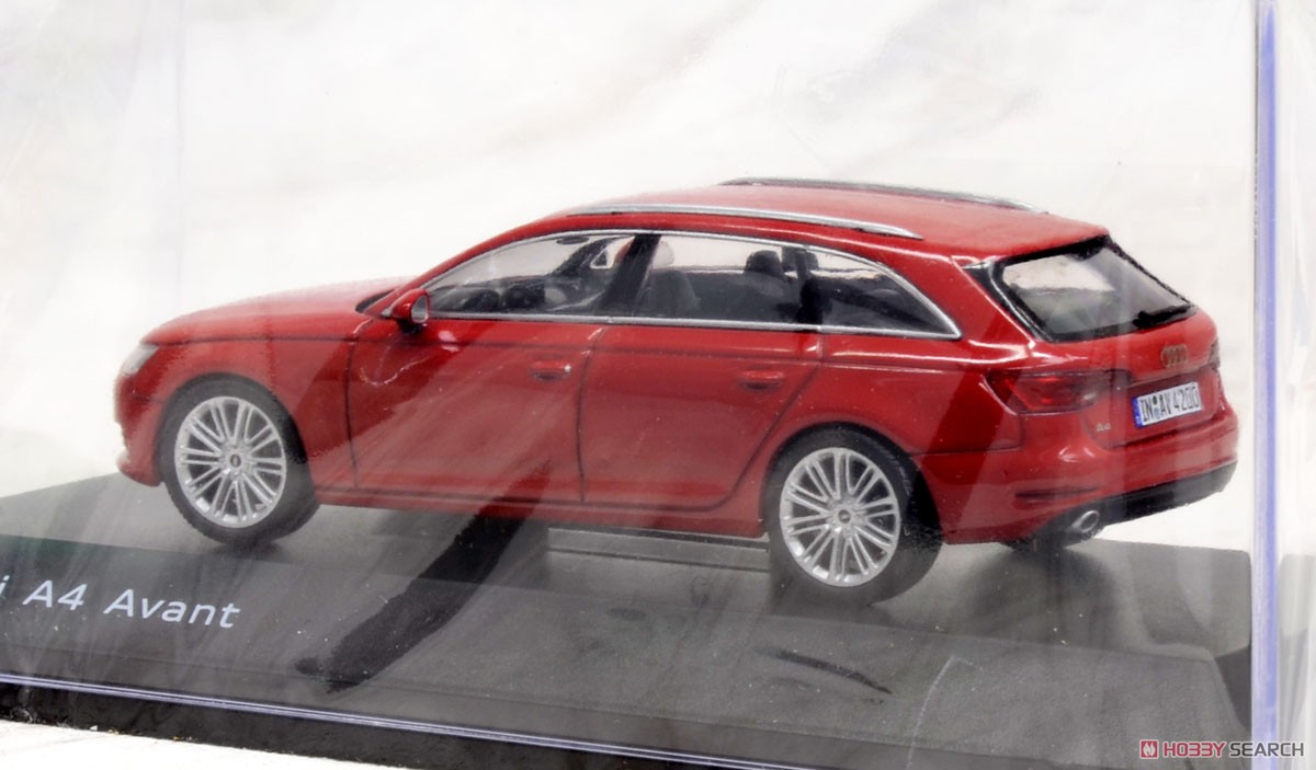 1/43 アウディ アバント（B9系）タンゴレッド アウディディーラー特注