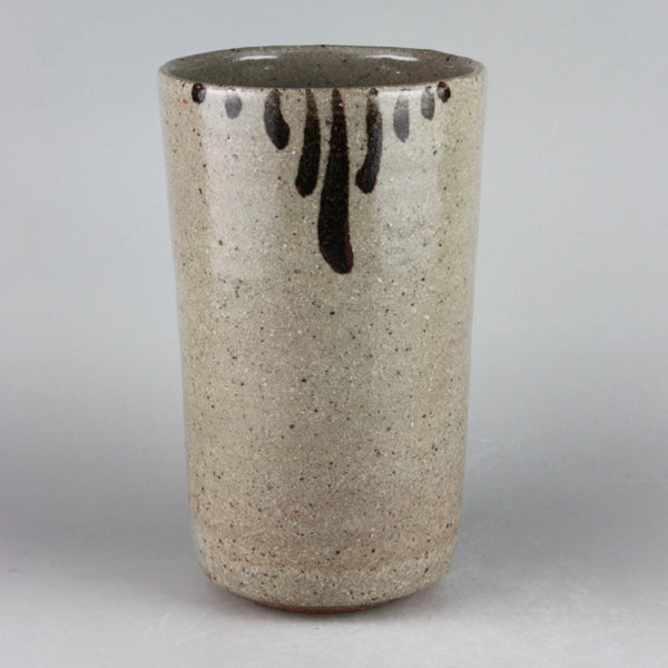 中里太郎右衛門窯 作 絵唐津杯(オモダカ) – ギャラリー一番館