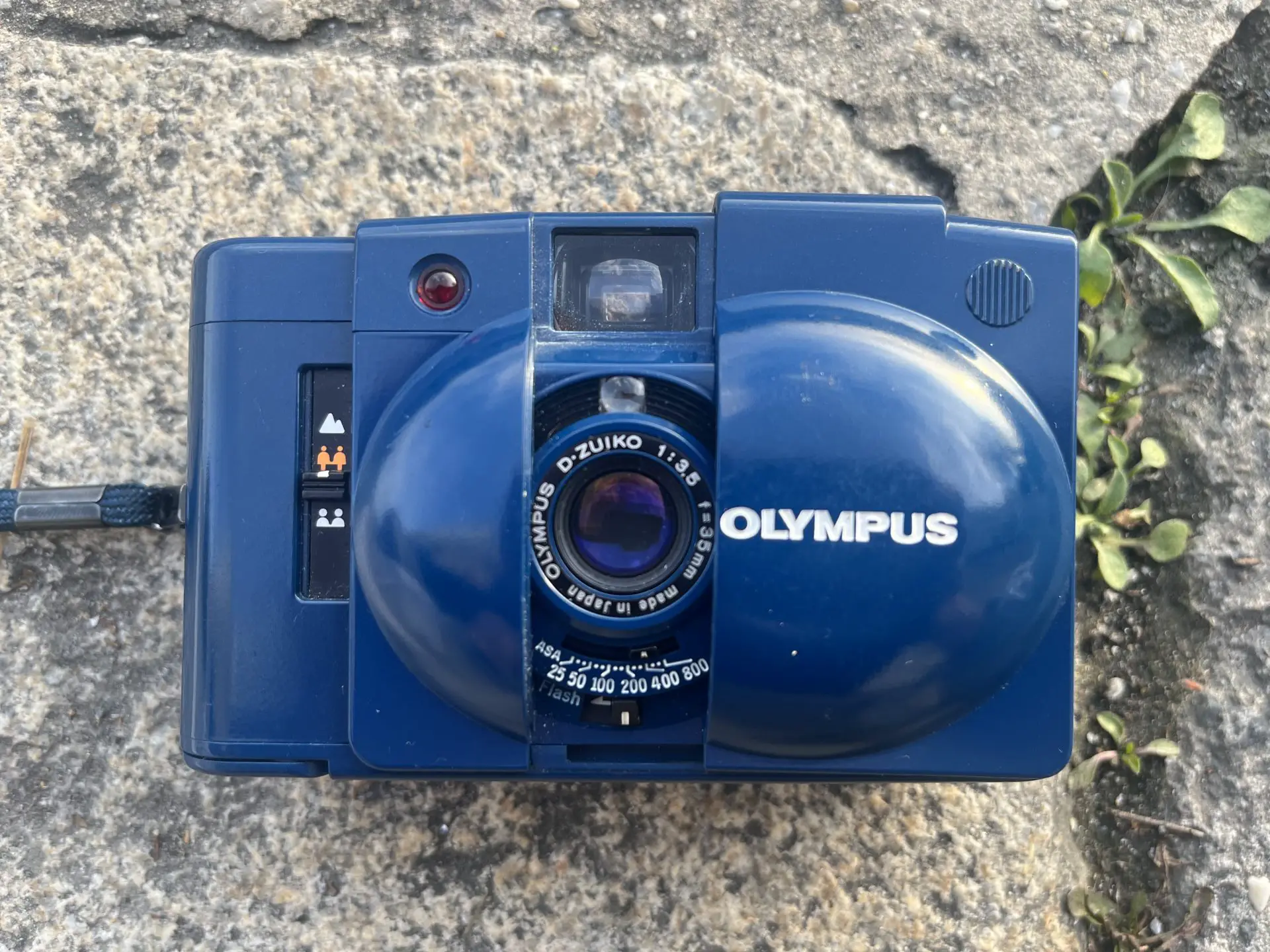 Olympus XA2 - A Brief Guide to my Every Day Carry Camera - 35mmc