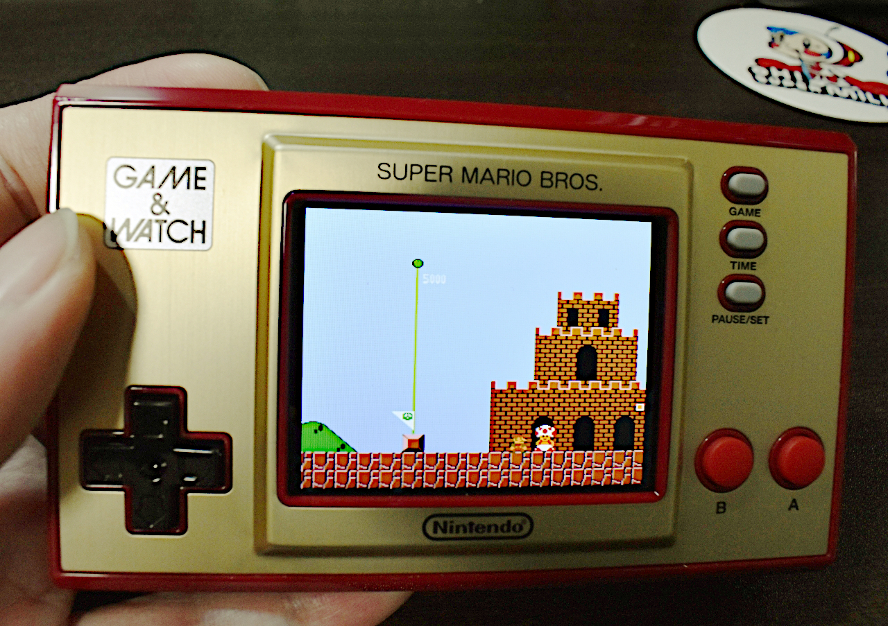 ゲーム＆ウオッチ スーパーマリオブラザーズ」を紹介。ゲームは