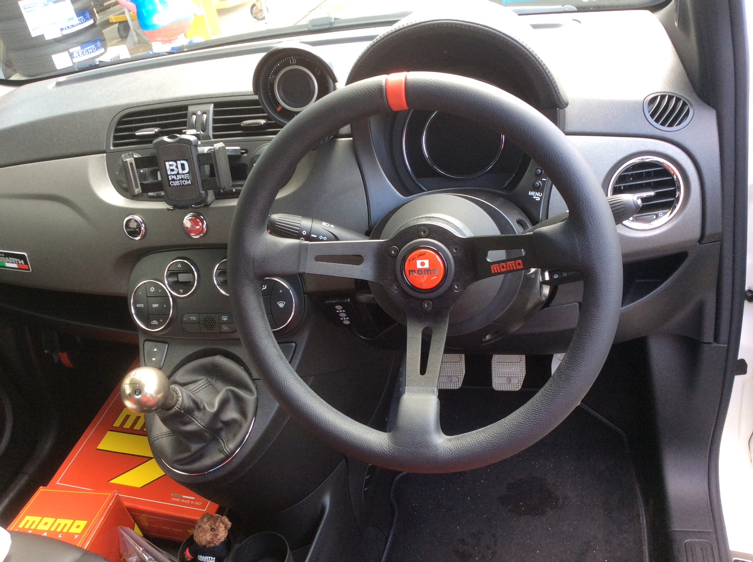 ABARTH 595』 の ステアリング交換！ | フィアット 500 アバルト