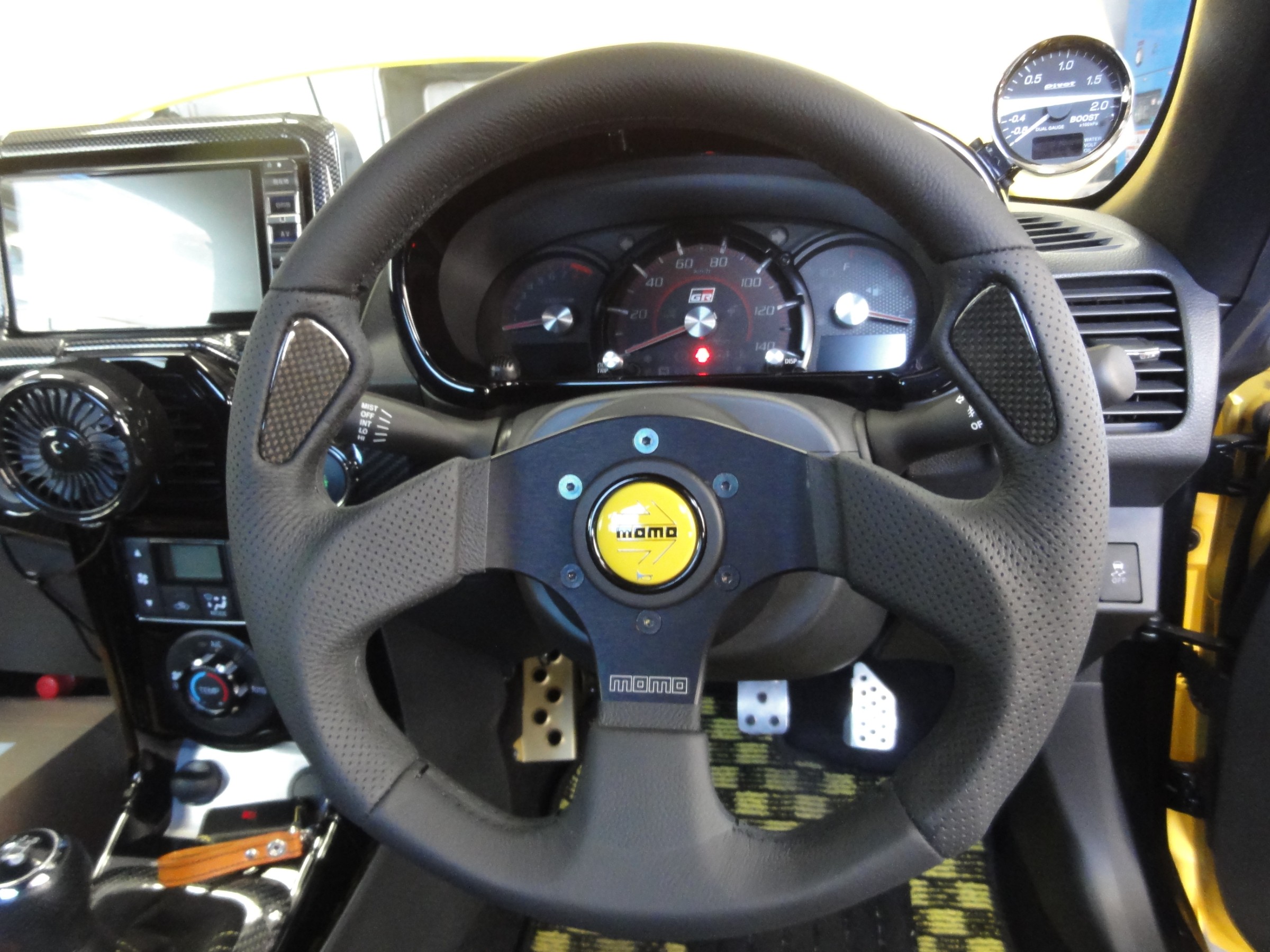 コペン GRスポーツ（LA400K）モモ製スポーツステアリング「JET」装着