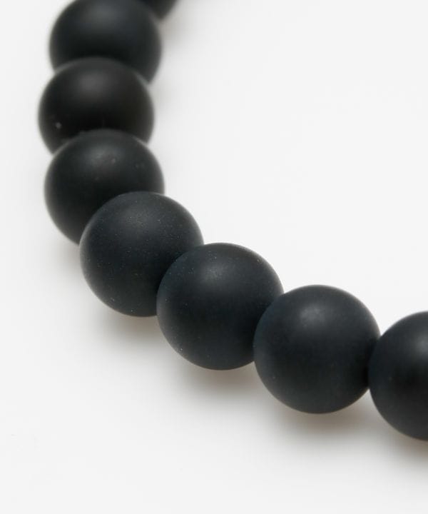 フロスティブラックオニキス10mmブレス(FROSTY BK ONYX): 『岩座