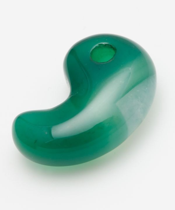 古代型勾玉（Mサイズ）(GREEN AGATE): 『岩座(いわくら)』公式通販