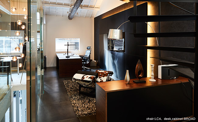 インフィニティ株式会社 - 納品事例 | カッシーナ・イクスシー