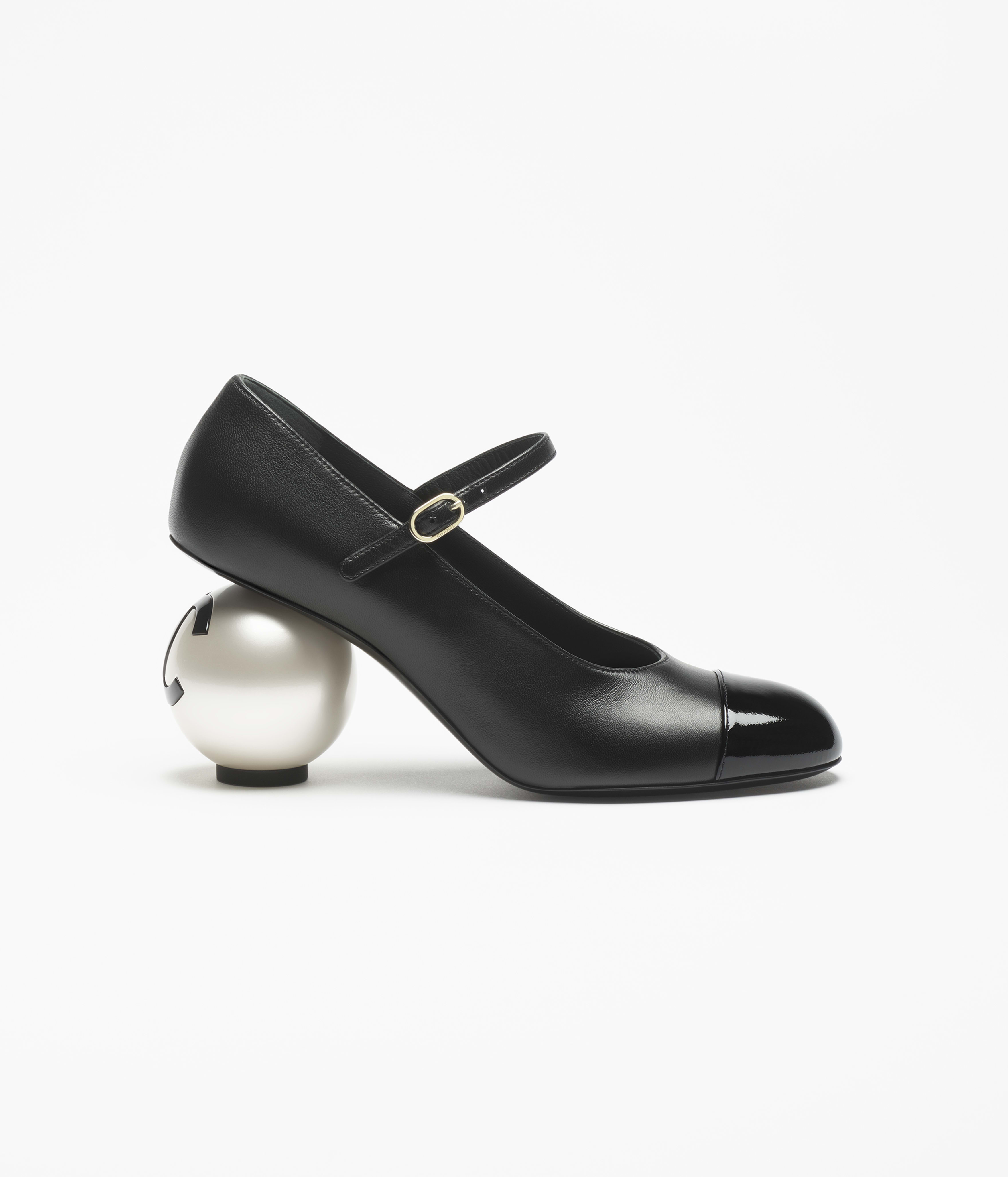 Mary janes - Lambskin, patent calfskin & imitation pearls, black