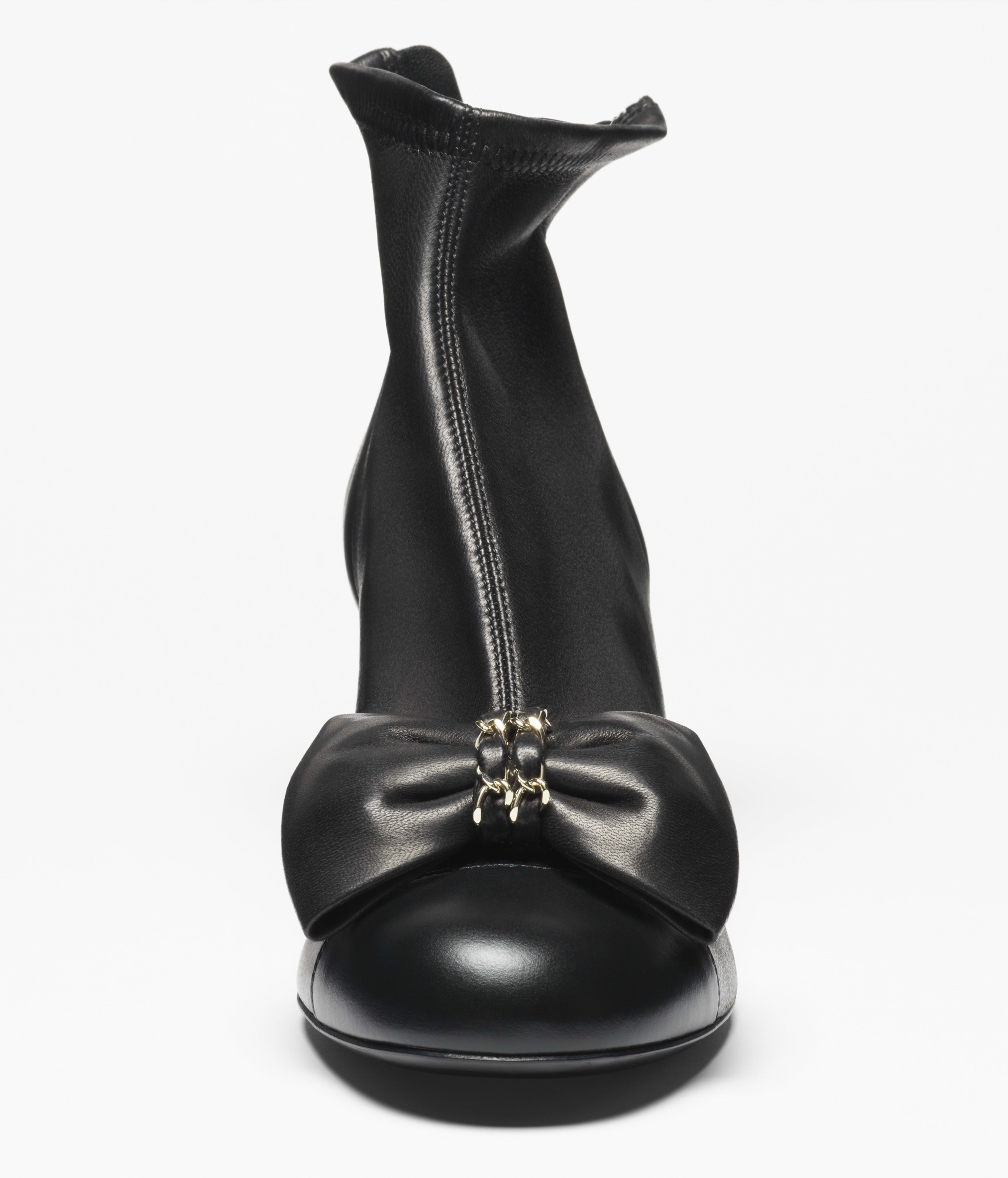 ショート ブーツ - ストレッチ ラムスキン、ブラック — ファッション