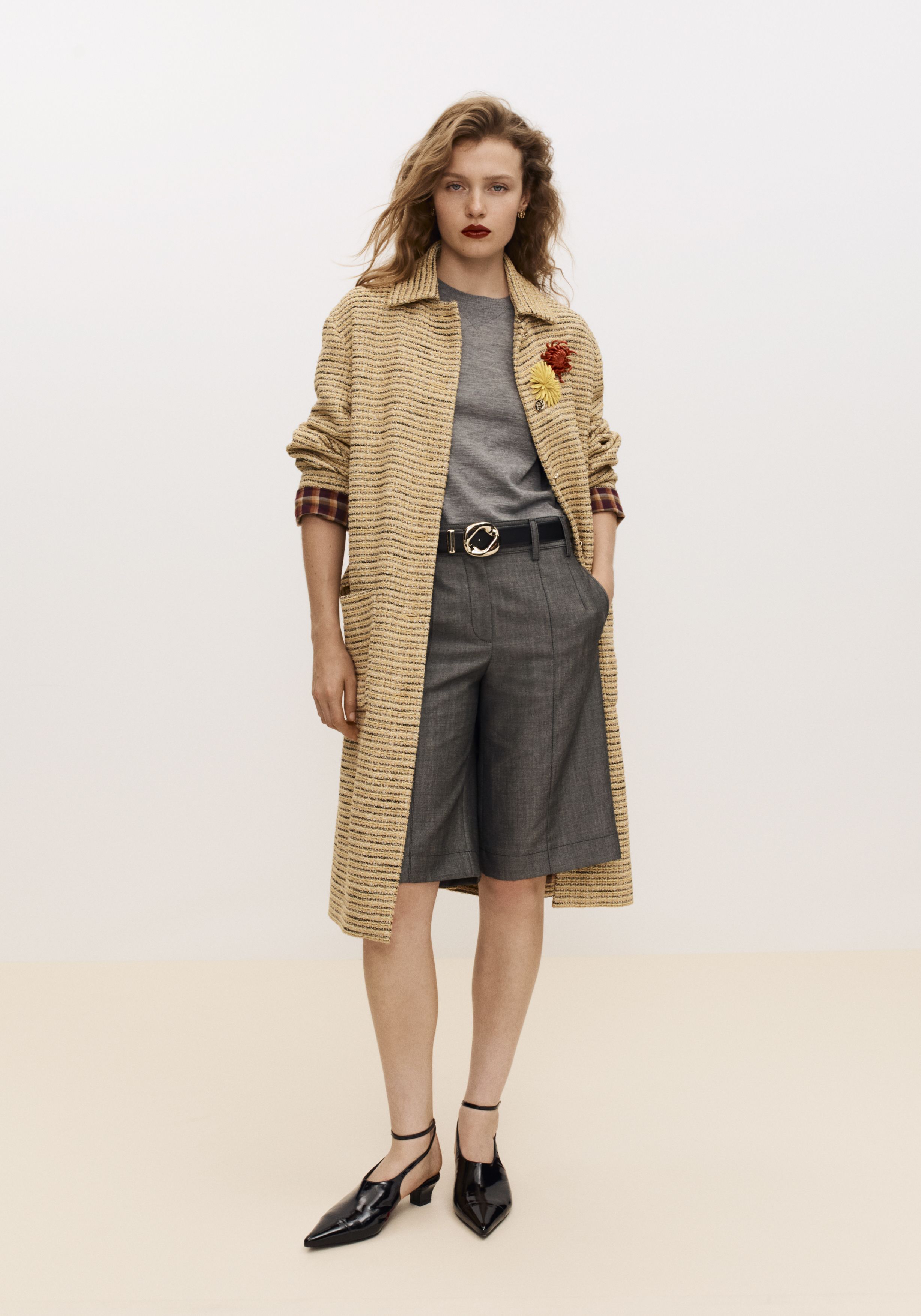 ブローチ - メタル & レジン、ゴールド & イエロー — ファッション