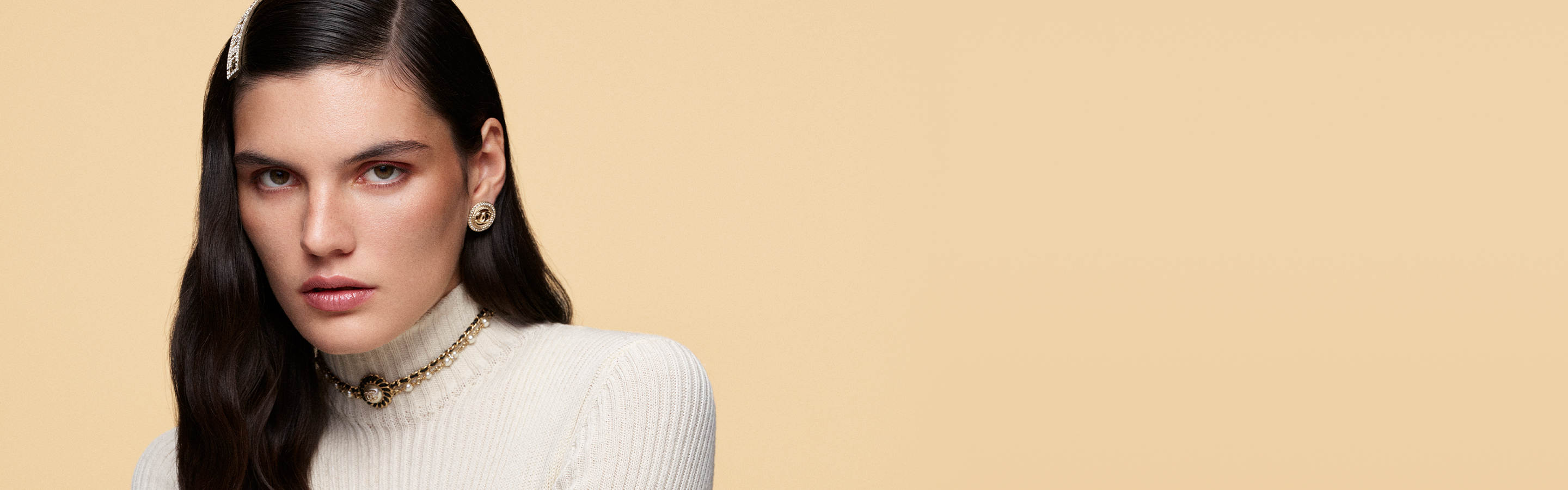 シャネル ビューティブック - CHANEL BEAUTY BOOK - 特集 | CHANEL